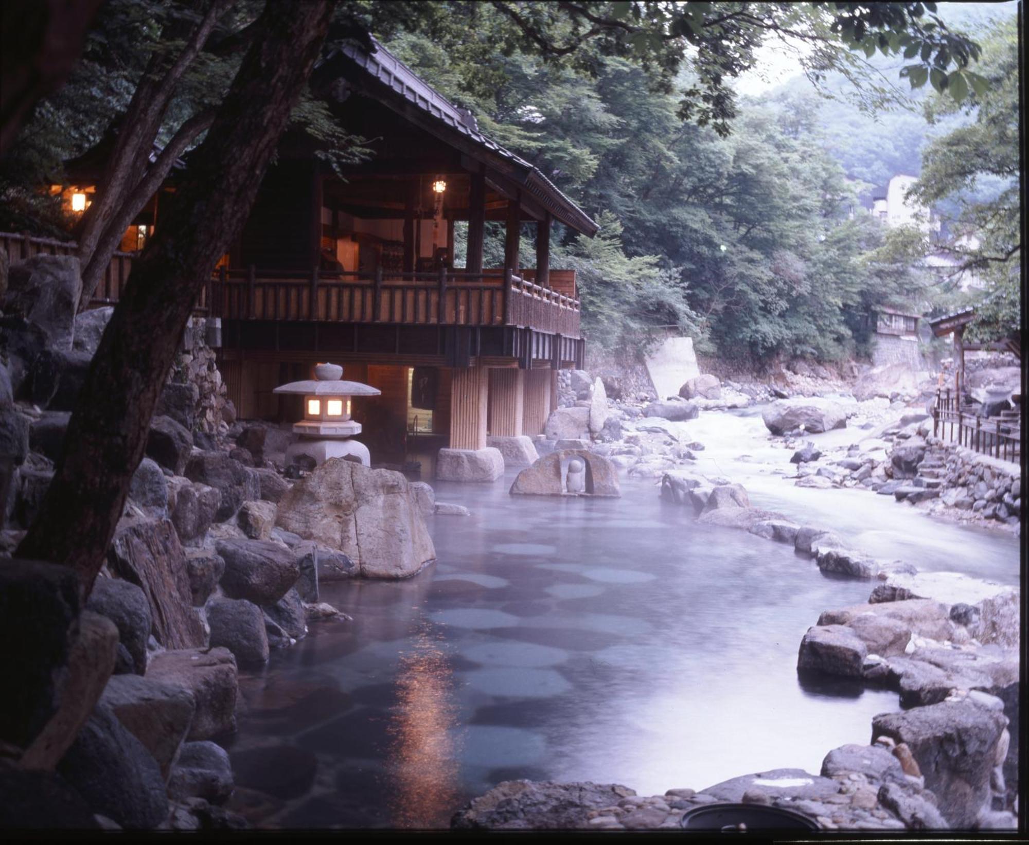 Hotel Takaragawa Onsen Ousenkaku Minakami Esterno foto