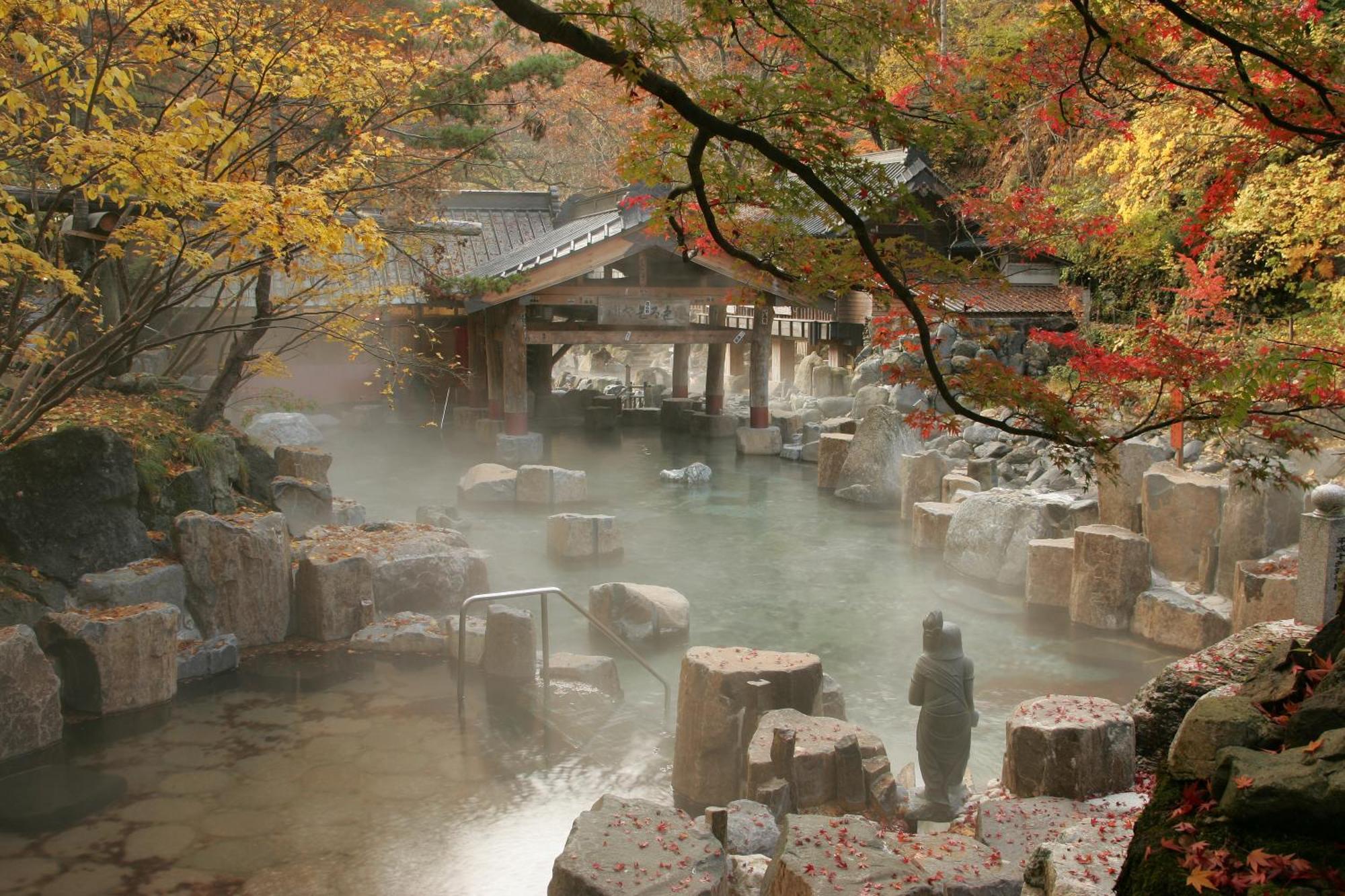 Hotel Takaragawa Onsen Ousenkaku Minakami Esterno foto