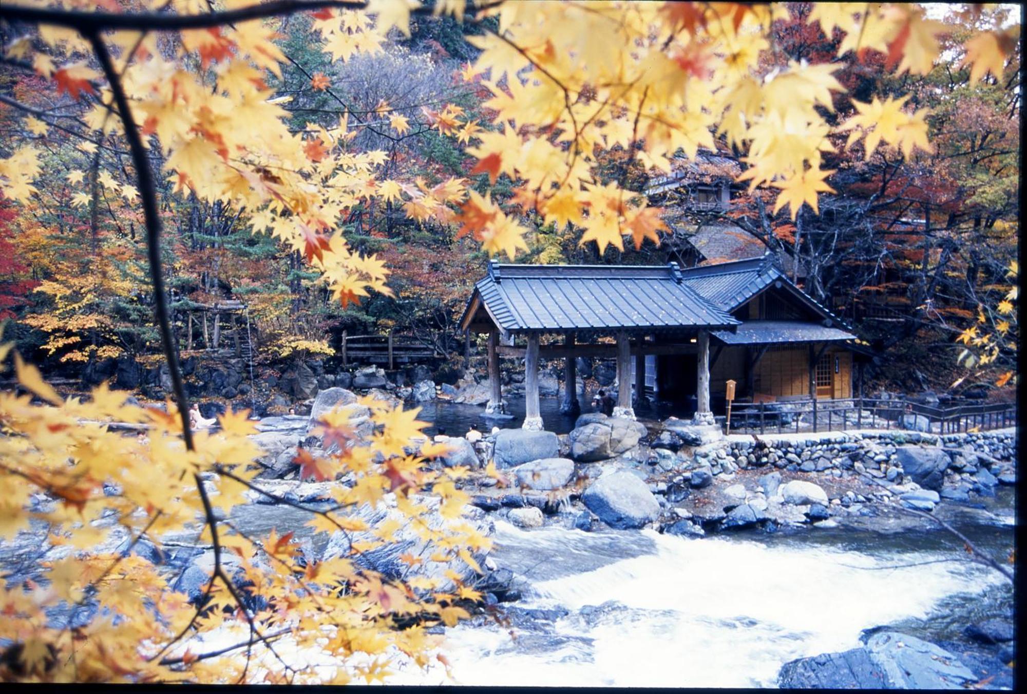 Hotel Takaragawa Onsen Ousenkaku Minakami Esterno foto