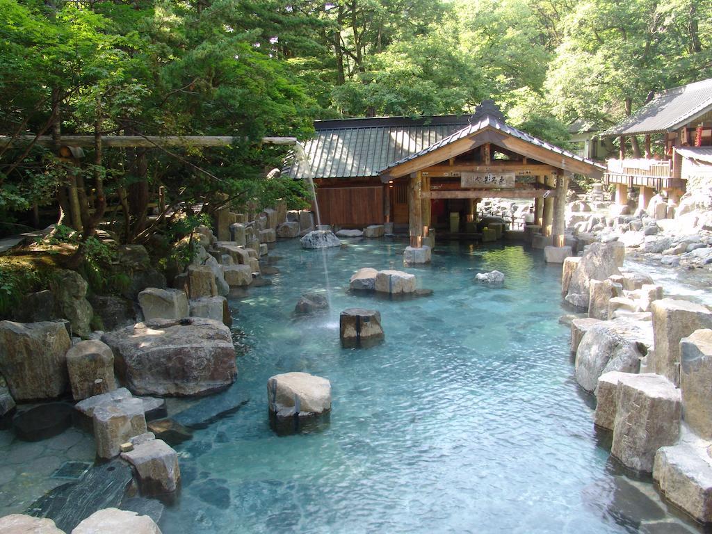 Hotel Takaragawa Onsen Ousenkaku Minakami Esterno foto