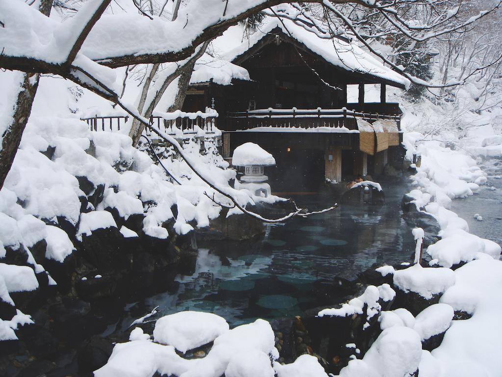 Hotel Takaragawa Onsen Ousenkaku Minakami Esterno foto