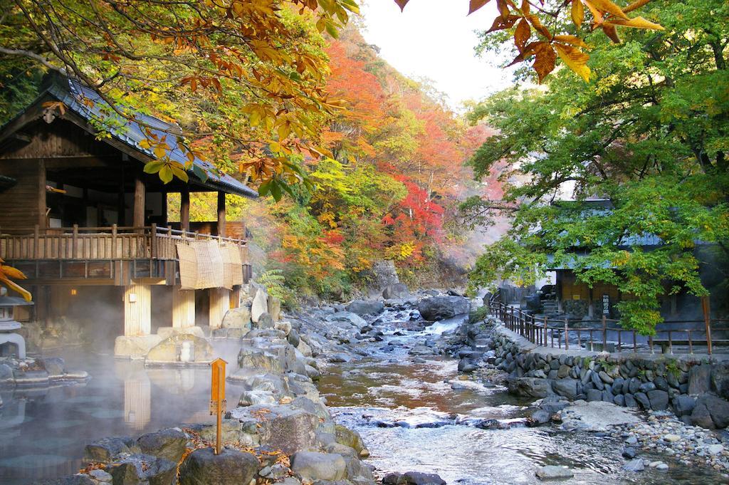 Hotel Takaragawa Onsen Ousenkaku Minakami Esterno foto